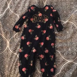 Baby gap long sleeve romper